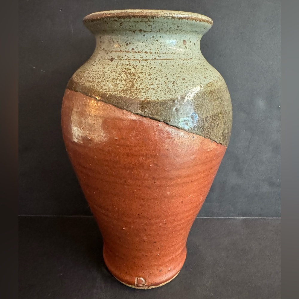 10”Large Vtg Signed pottery.High quality earthy rustic brown red green stoneware